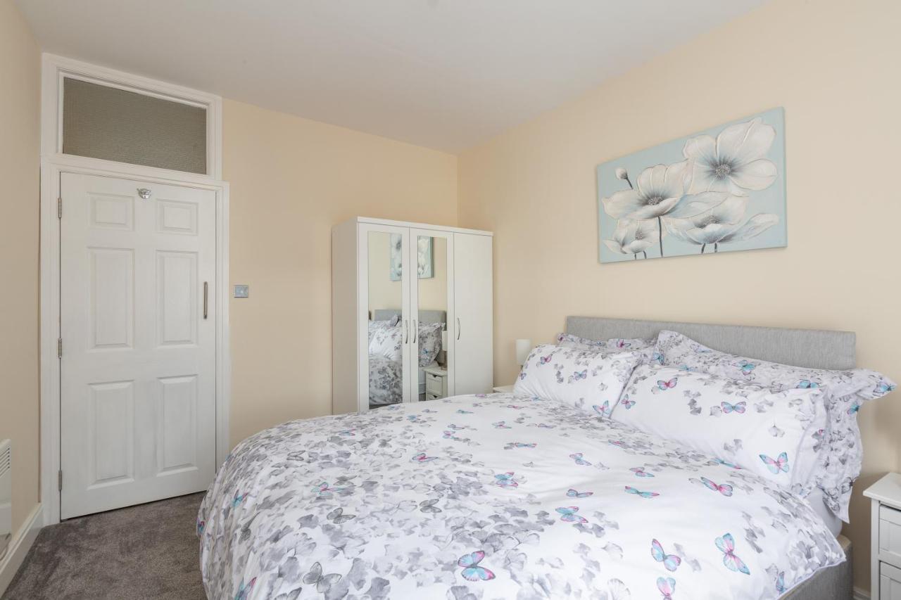 Eden - Family Apartment, Wifi & Parking Blackpool Exteriör bild