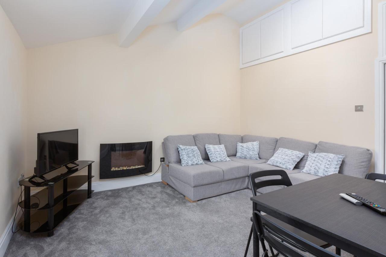 Eden - Family Apartment, Wifi & Parking Blackpool Exteriör bild